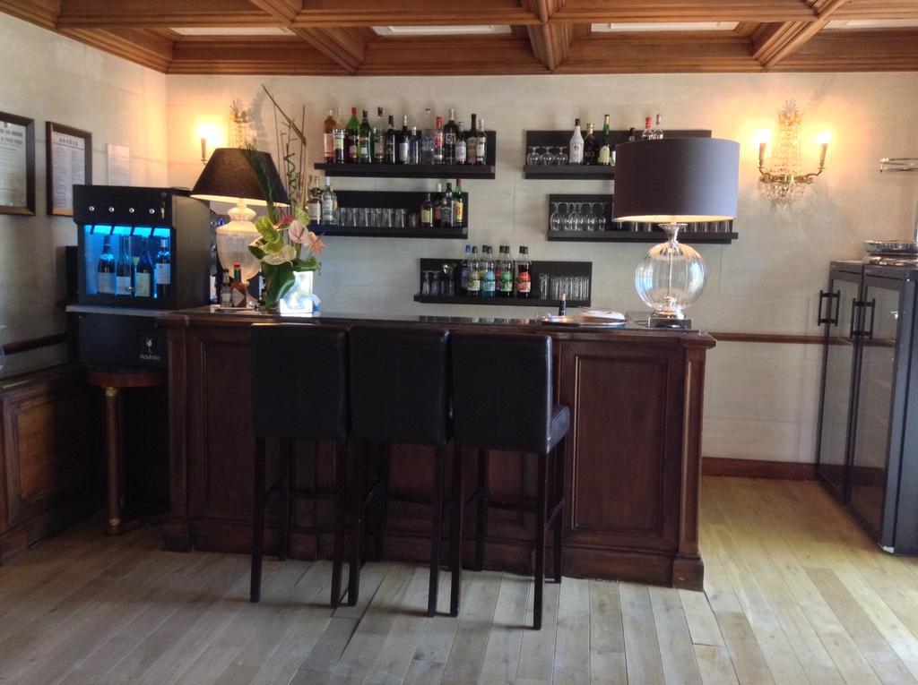 Hostellerie Les Frenes Avignon Buitenkant foto