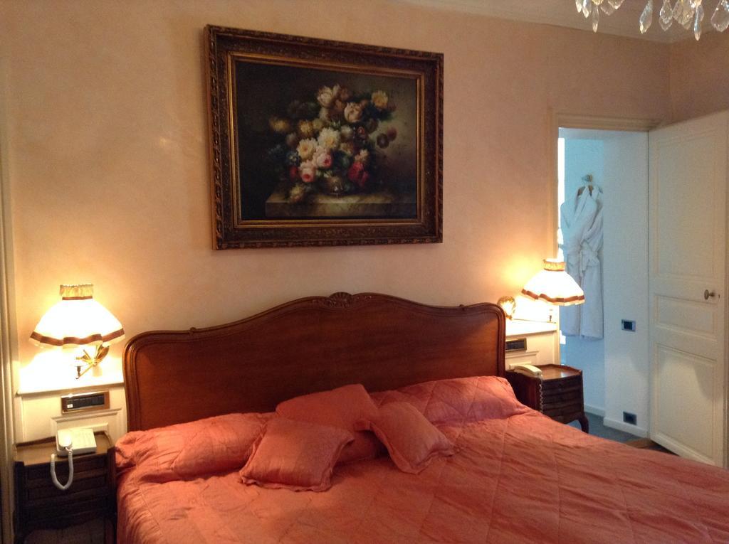 Hostellerie Les Frenes Avignon Buitenkant foto