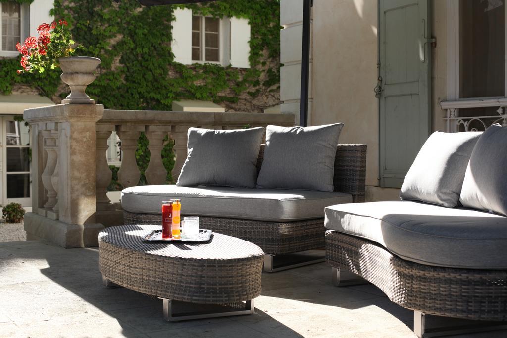 Hostellerie Les Frenes Avignon Buitenkant foto
