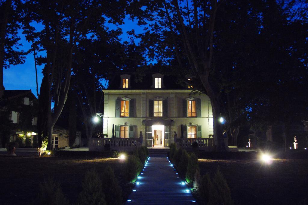 Hostellerie Les Frenes Avignon Buitenkant foto