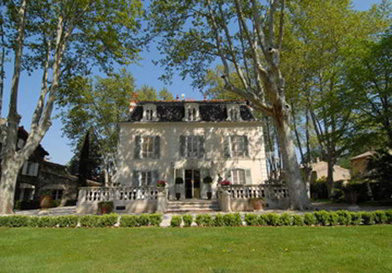 Hostellerie Les Frenes Avignon Buitenkant foto